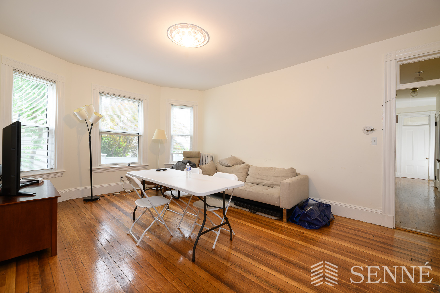 3 bed, 1 bath apartment for rent at 19 Trowbridge Unit 2, Mid Cambridge