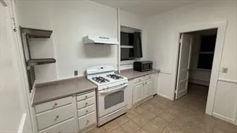 2 bed, 1 bath apartment for rent at 19 University Rd Unit 1, Aspinwall Hill — photo 12 of 16