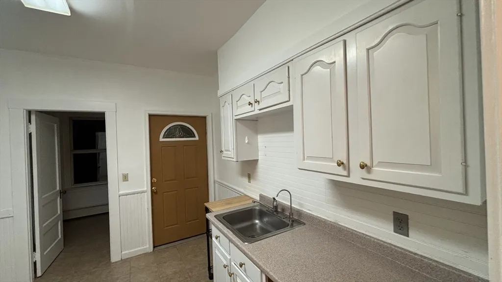 2 bed, 1 bath apartment for rent at 19 University Rd Unit 1, Aspinwall Hill — photo 13 of 16