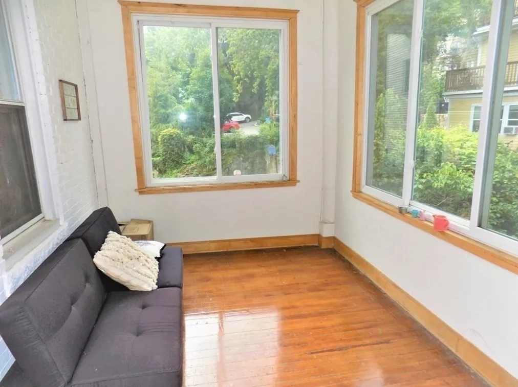 3 bed, 1 bath apartment for rent at 19 University Rd Unit 3, Aspinwall Hill — photo 10 of 16