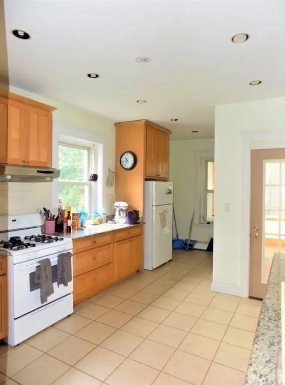3 bed, 1 bath apartment for rent at 19 University Rd Unit 3, Aspinwall Hill — photo 7 of 16