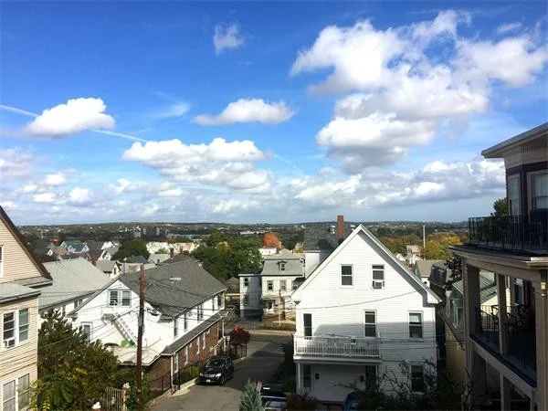 4 bed, 3 bath apartment for rent at 19 Upland Park Unit 2, Winter Hill — photo 13 of 26