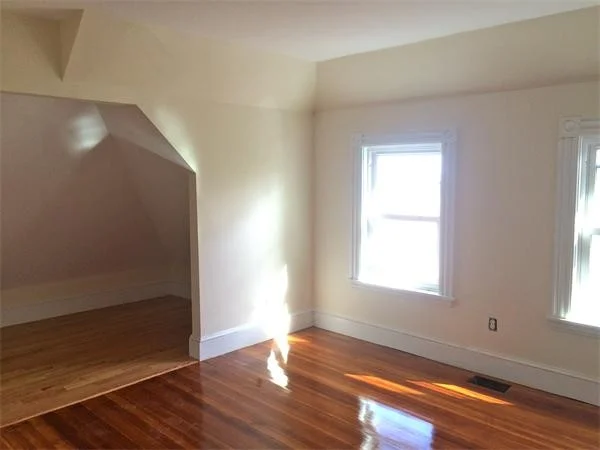 4 bed, 3 bath apartment for rent at 19 Upland Park Unit 2, Winter Hill — photo 12 of 26