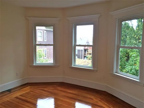4 bed, 3 bath apartment for rent at 19 Upland Park Unit 2, Winter Hill — photo 9 of 26