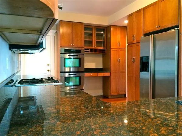 4 bed, 3 bath apartment for rent at 19 Upland Park Unit 2, Winter Hill — photo 2 of 26