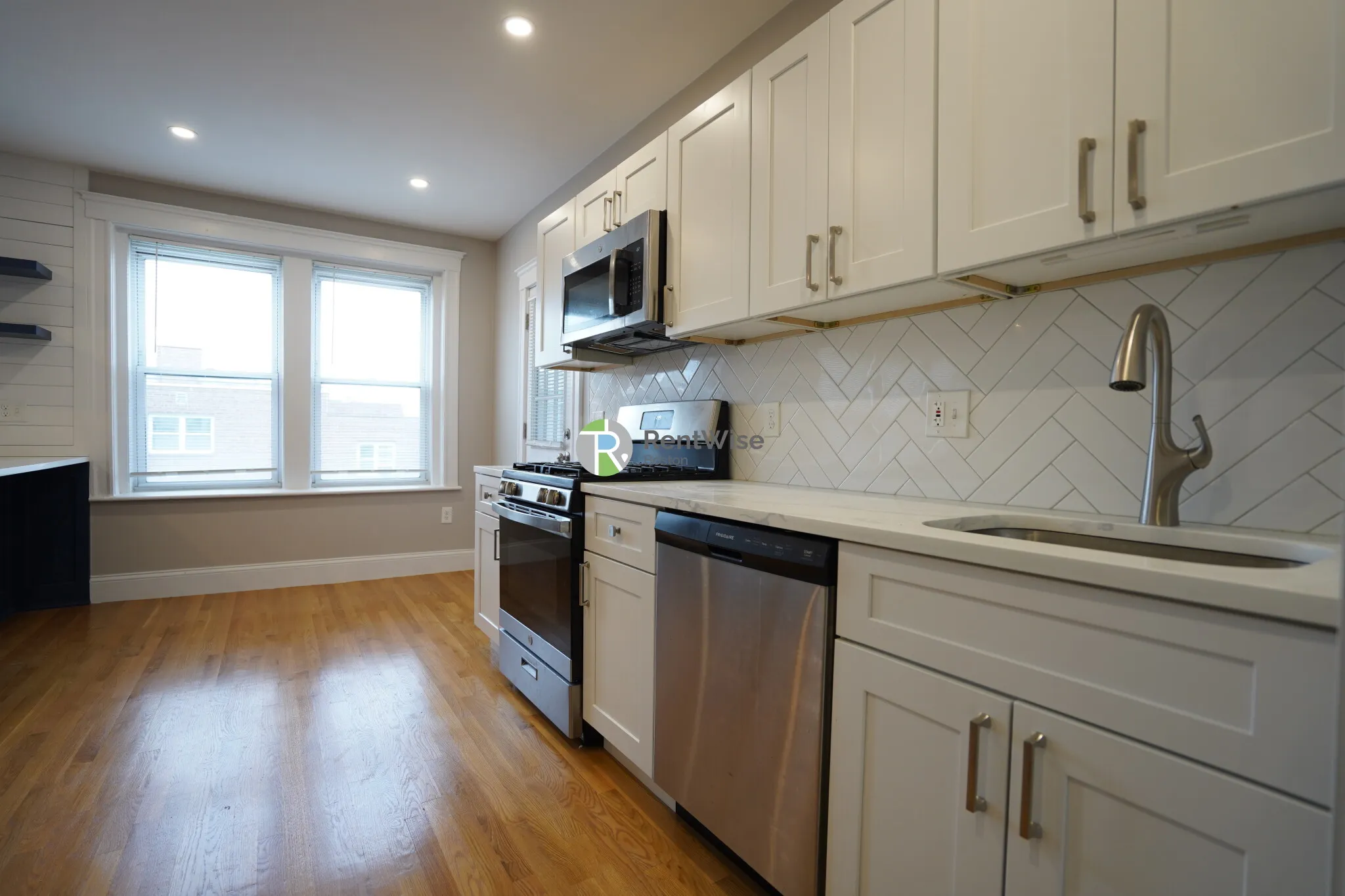 2 bed, 1 bath apartment for rent at 19 Vinal St Unit 10, Brighton — photo 10 of 20