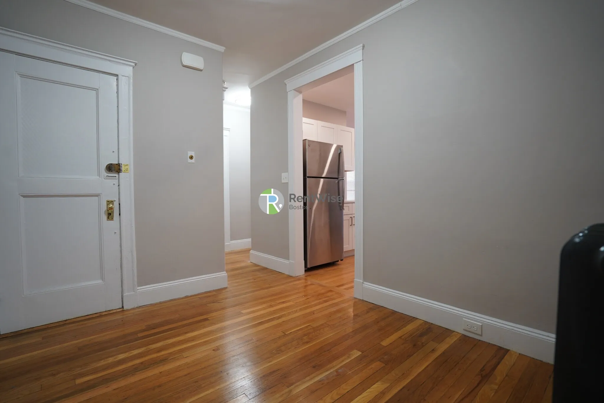 2 bed, 1 bath apartment for rent at 19 Vinal St Unit 10, Brighton — photo 2 of 20