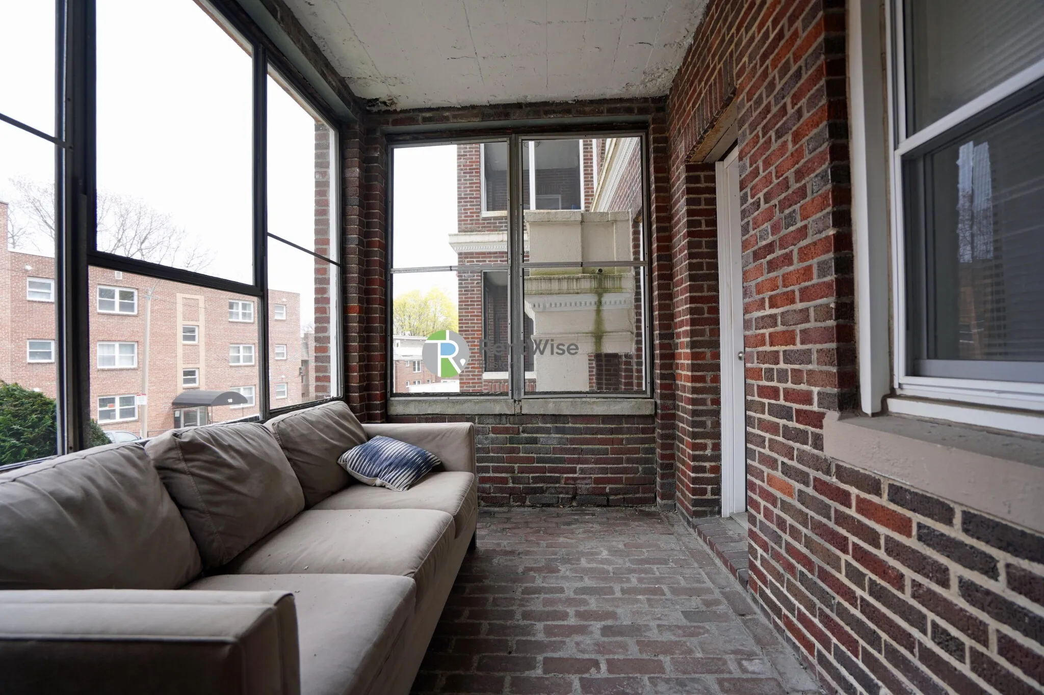 2 bed, 1 bath apartment for rent at 19 Vinal St Unit 2, Brighton — photo 13 of 26