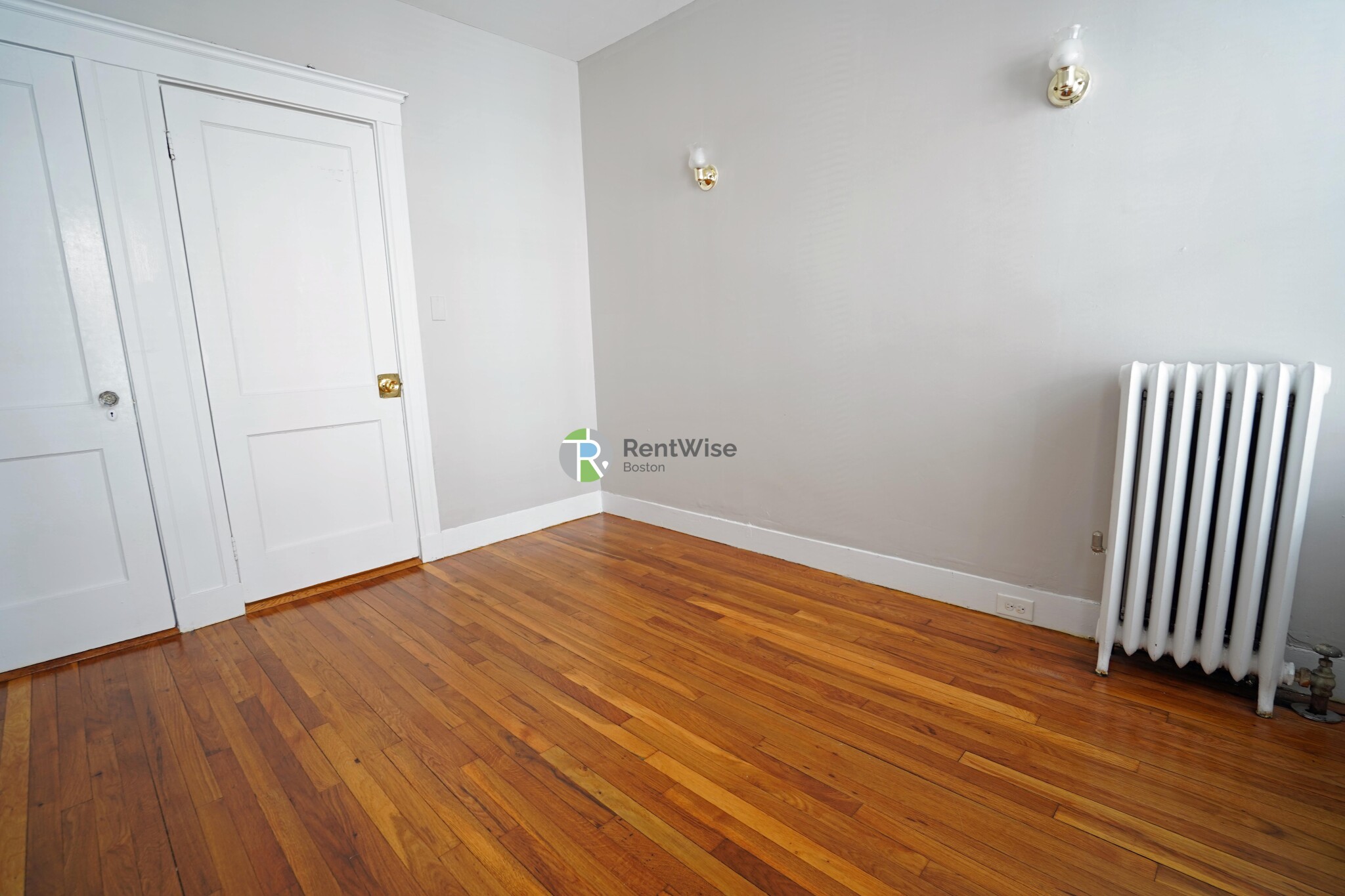 2 bed, 1 bath apartment for rent at 19 Vinal St Unit 9, Brighton — photo 2 of 26
