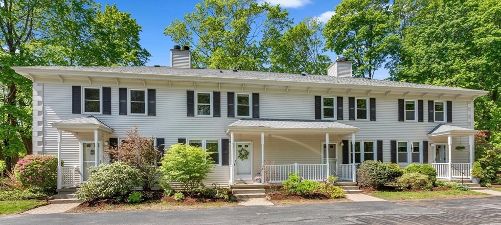 2 bed, 1 bath apartment for rent at 19 W Main Unit 14, Merrimac — photo 3 of 25