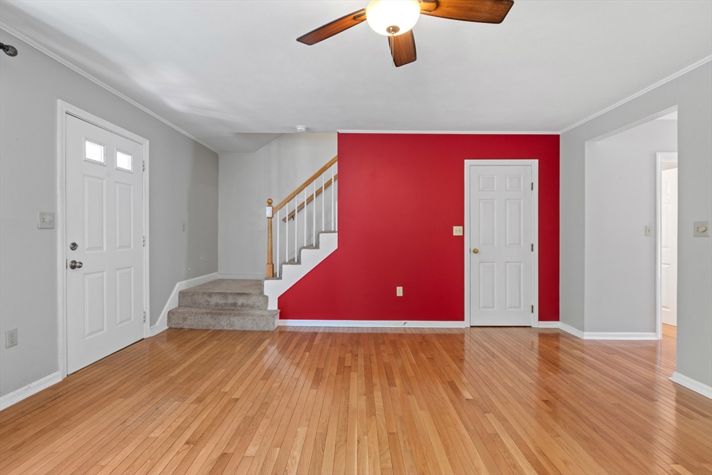 2 bed, 1 bath apartment for rent at 19 W Main Unit 14, Merrimac — photo 7 of 25