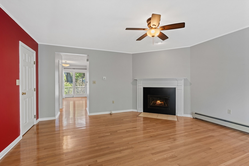 2 bed, 1 bath apartment for rent at 19 W Main Unit 14, Merrimac — photo 4 of 25