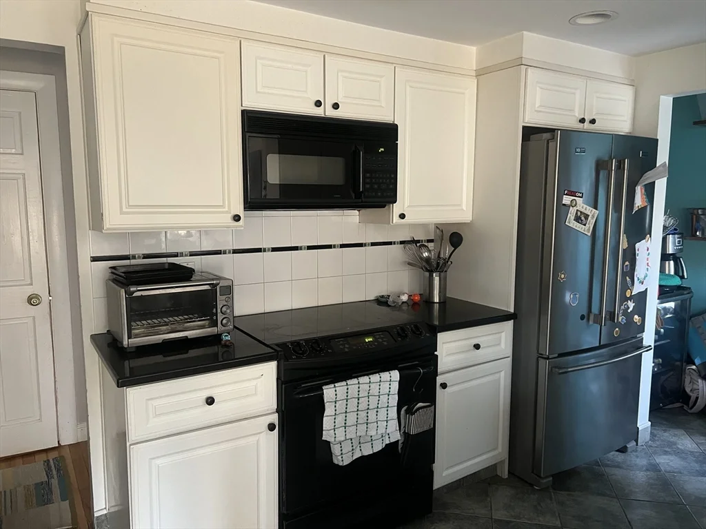 4 bed, 2 bath apartment for rent at 19 Ware Rd, Needham — photo 2 of 13