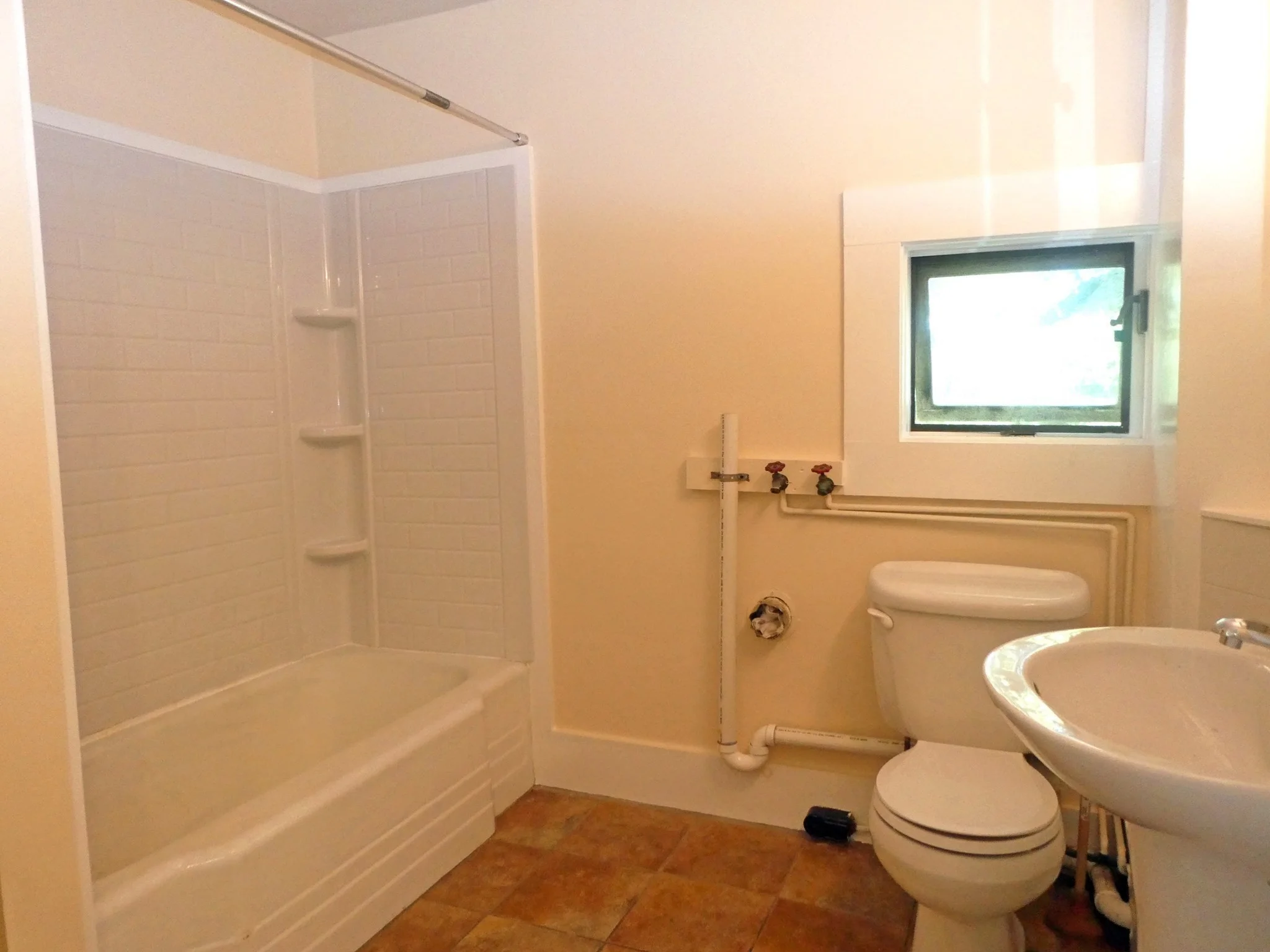 1 bed, 1 bath apartment for rent at 19 Wareham Street, Unit 4, Middleboro — photo 10 of 12