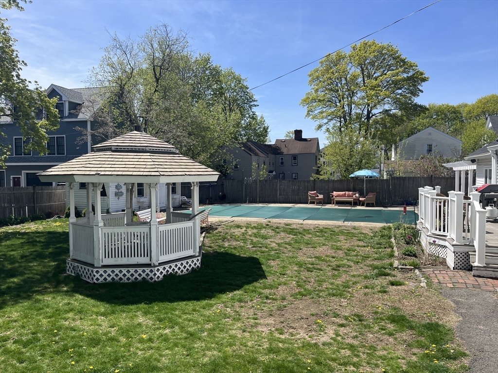 2 bed, 2 bath apartment for rent at 19 Washington Unit 2, Beverly — photo 4 of 21