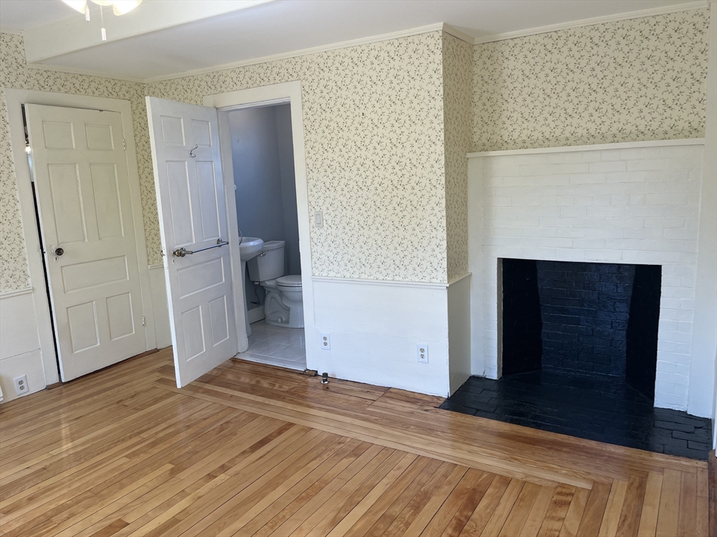 2 bed, 2 bath apartment for rent at 19 Washington Unit 2, Beverly — photo 18 of 21
