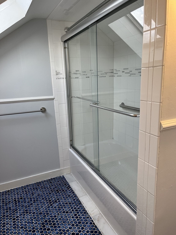 1 bed, 1 bath apartment for rent at 19 Washington Unit 3, Beverly — photo 9 of 11