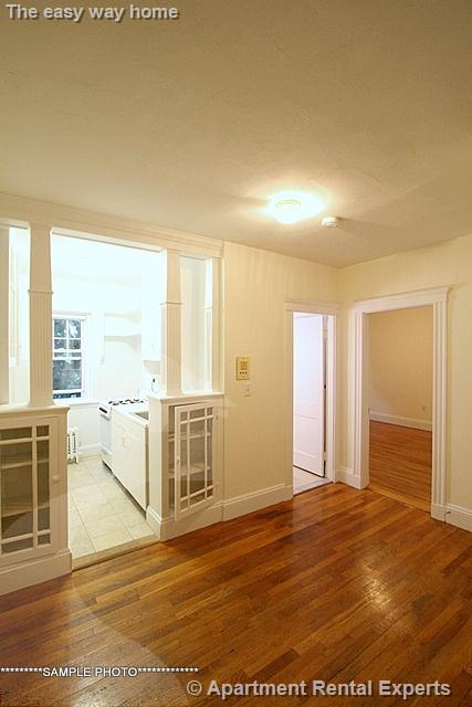 1 bed, 1 bath apartment for rent at 19 Wendell St Unit 16, Harvard Square — photo 3 of 6