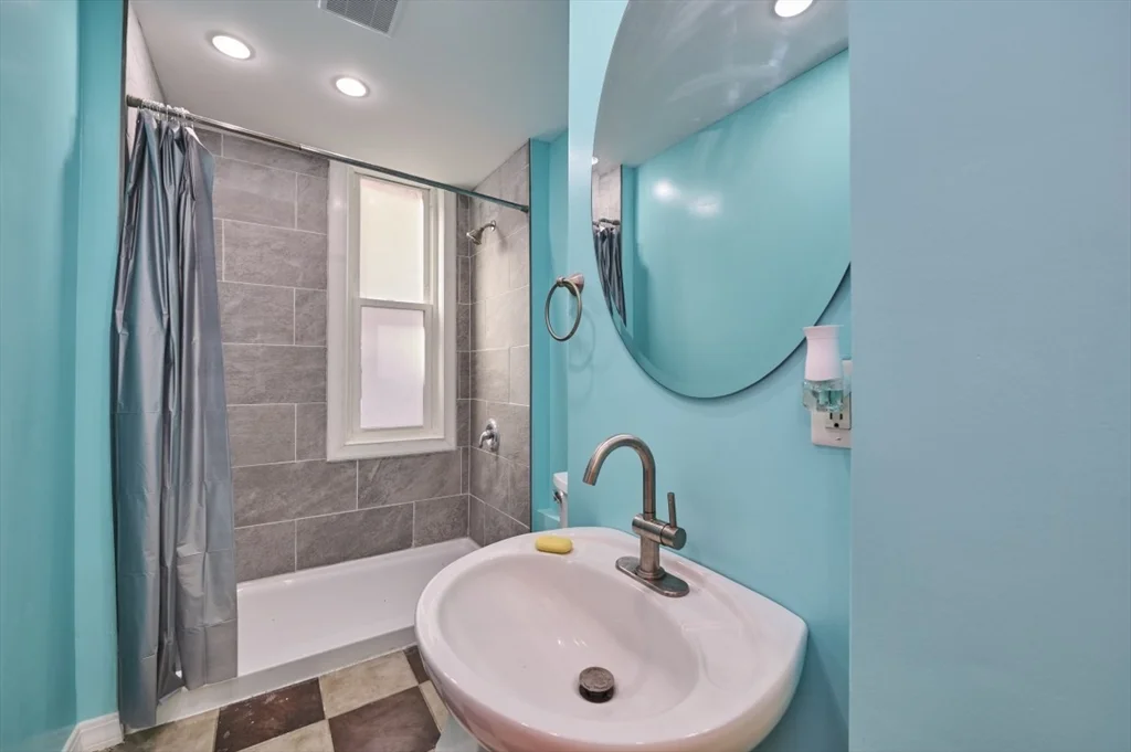 2 bed, 1 bath apartment for rent at 19 Whittier St Unit 1, Lynn — photo 13 of 15