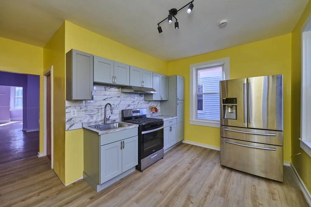 2 bed, 1 bath apartment for rent at 19 Whittier St Unit 1, Lynn — photo 6 of 15