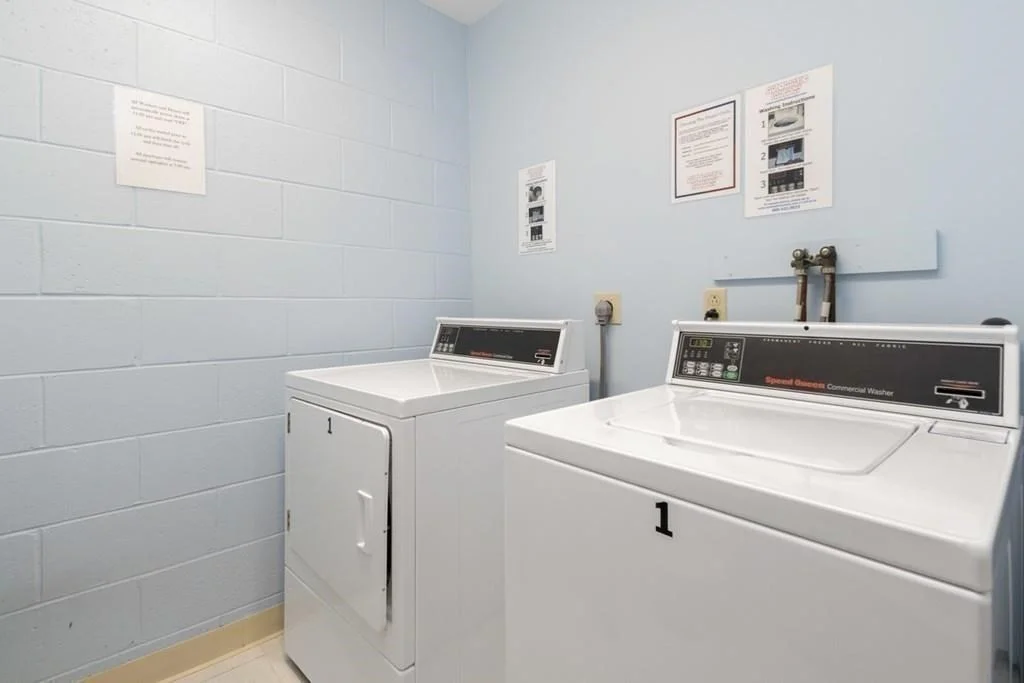 2 bed, 1 bath apartment for rent at 19 Wiget St Unit 302, North End — photo 13 of 15