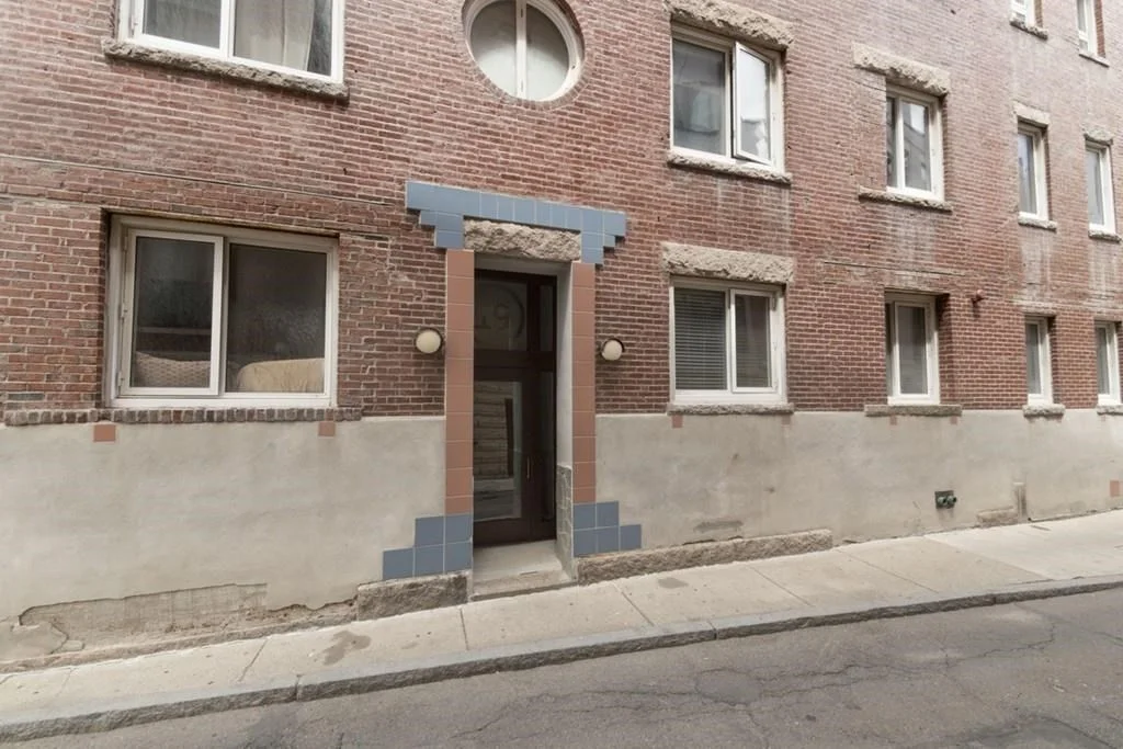 2 bed, 1 bath apartment for rent at 19 Wiget St Unit 302, North End — photo 15 of 15