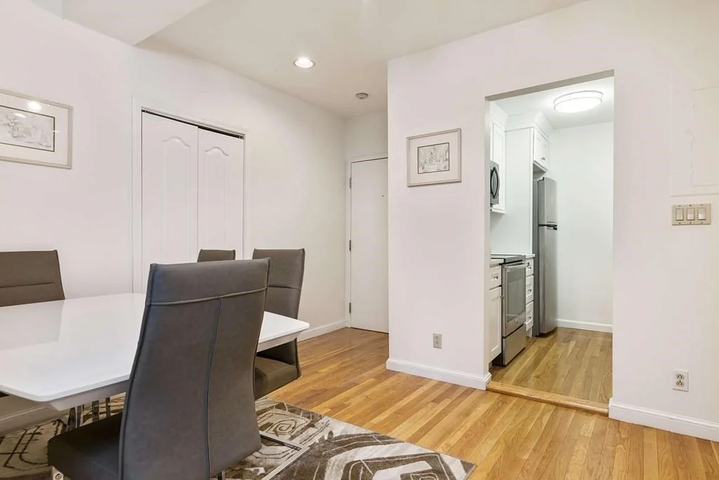 2 bed, 1 bath apartment for rent at 19 Wiget St Unit 302, North End — photo 5 of 15