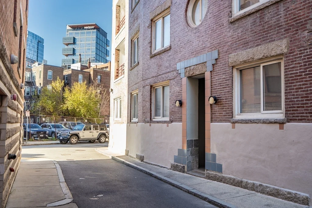 2 bed, 1 bath apartment for rent at 19 Wiget St Unit 505, North End — photo 20 of 23