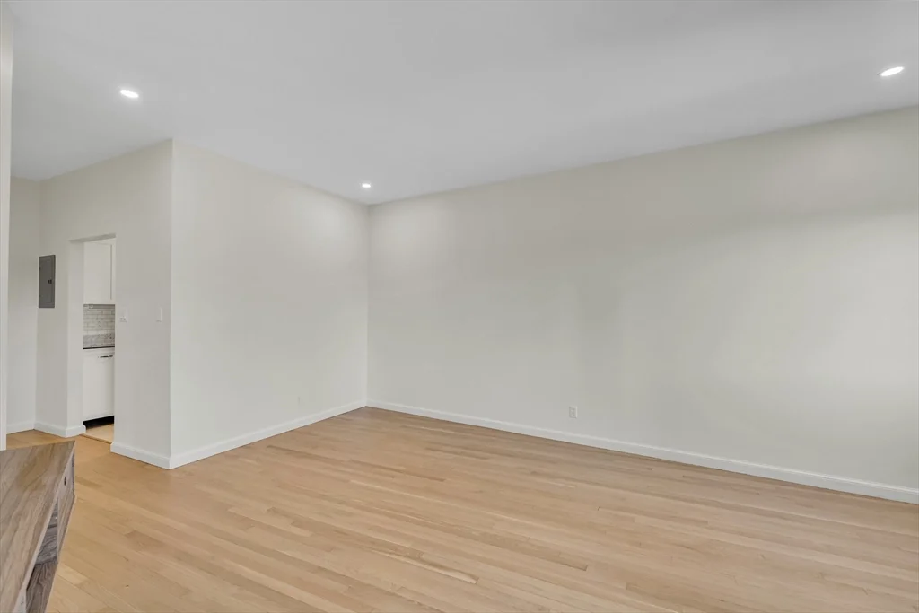 2 bed, 1 bath apartment for rent at 19 Wiget St Unit 505, North End — photo 2 of 23