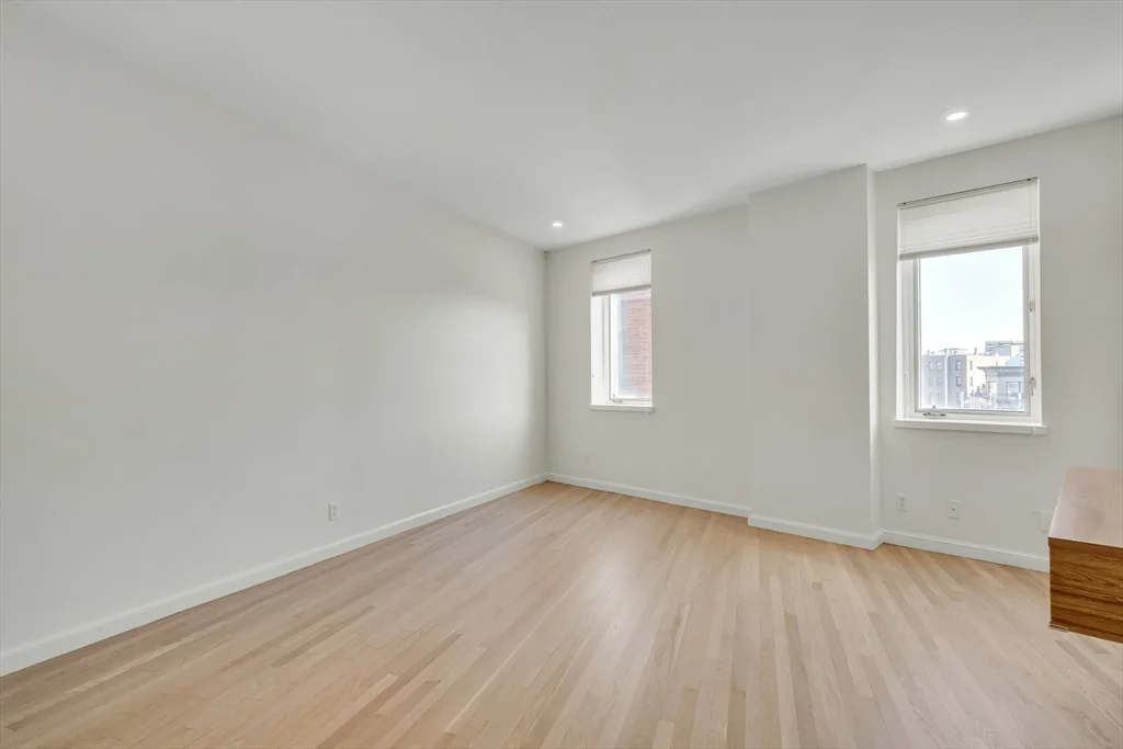 2 bed, 1 bath apartment for rent at 19 Wiget St Unit 505, North End — photo 5 of 23