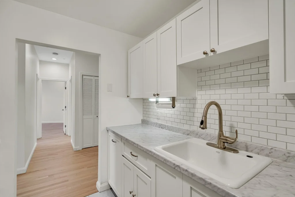 2 bed, 1 bath apartment for rent at 19 Wiget St Unit 505, North End — photo 10 of 23