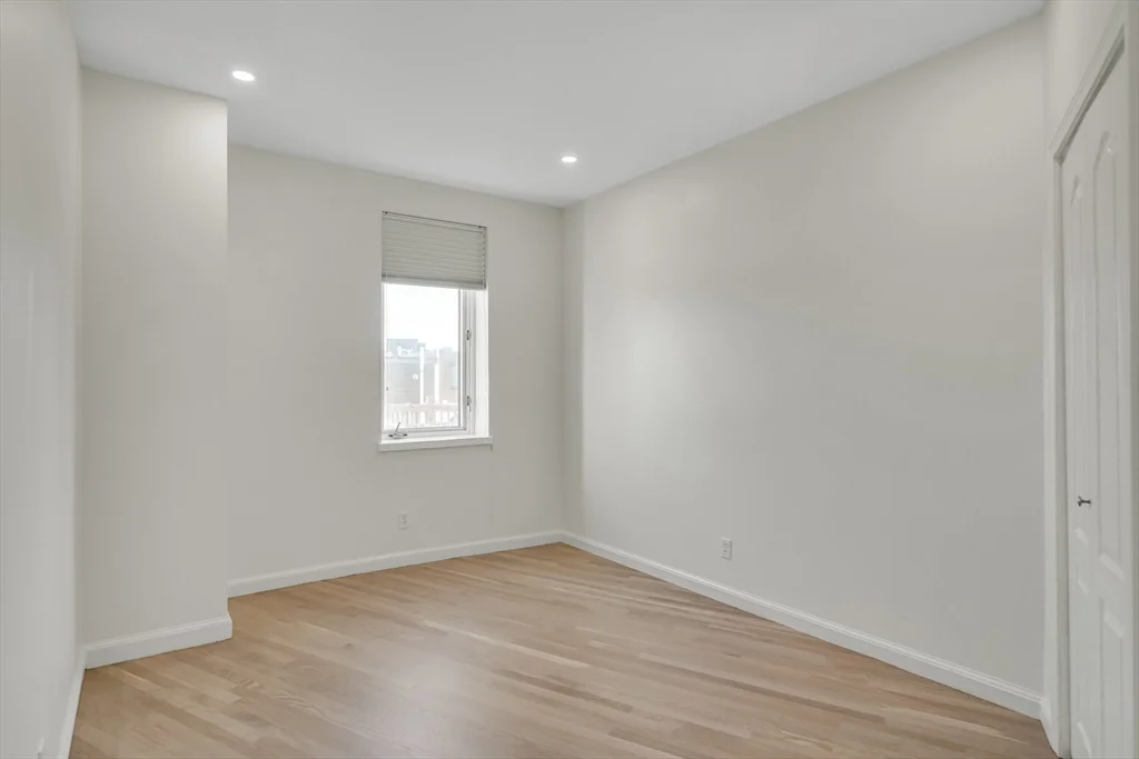 2 bed, 1 bath apartment for rent at 19 Wiget St Unit 505, North End — photo 14 of 23