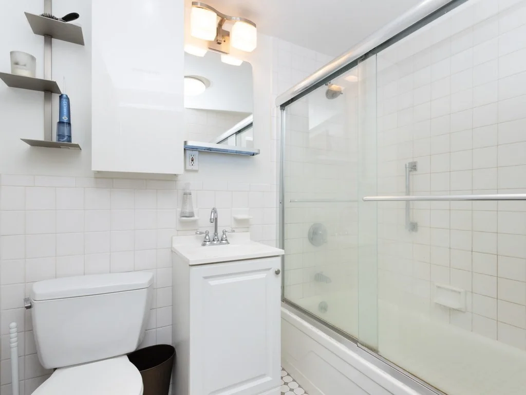 1 bed, 1 bath apartment for rent at 19 Winchester St Unit 1, Coolidge Corner — photo 12 of 19