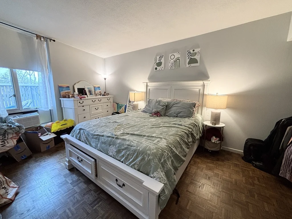1 bed, 1 bath apartment for rent at 19 Winchester St Unit 102, Coolidge Corner — photo 9 of 17