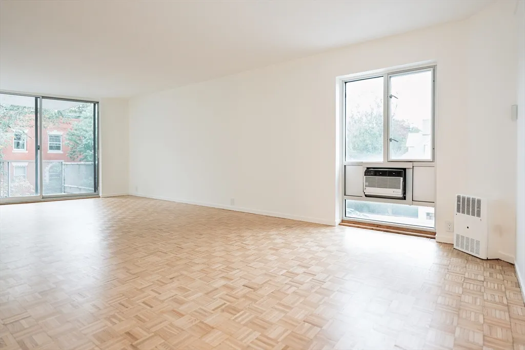 1 bed, 1 bath apartment for rent at 19 Winchester St Unit 301, North Brookline — photo 9 of 19