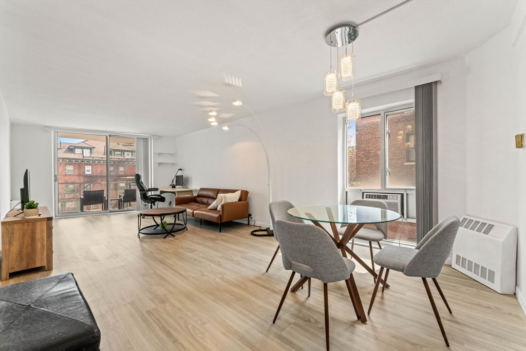 1 bed, 1 bath apartment for rent at 19 Winchester St Unit 312, Coolidge Corner