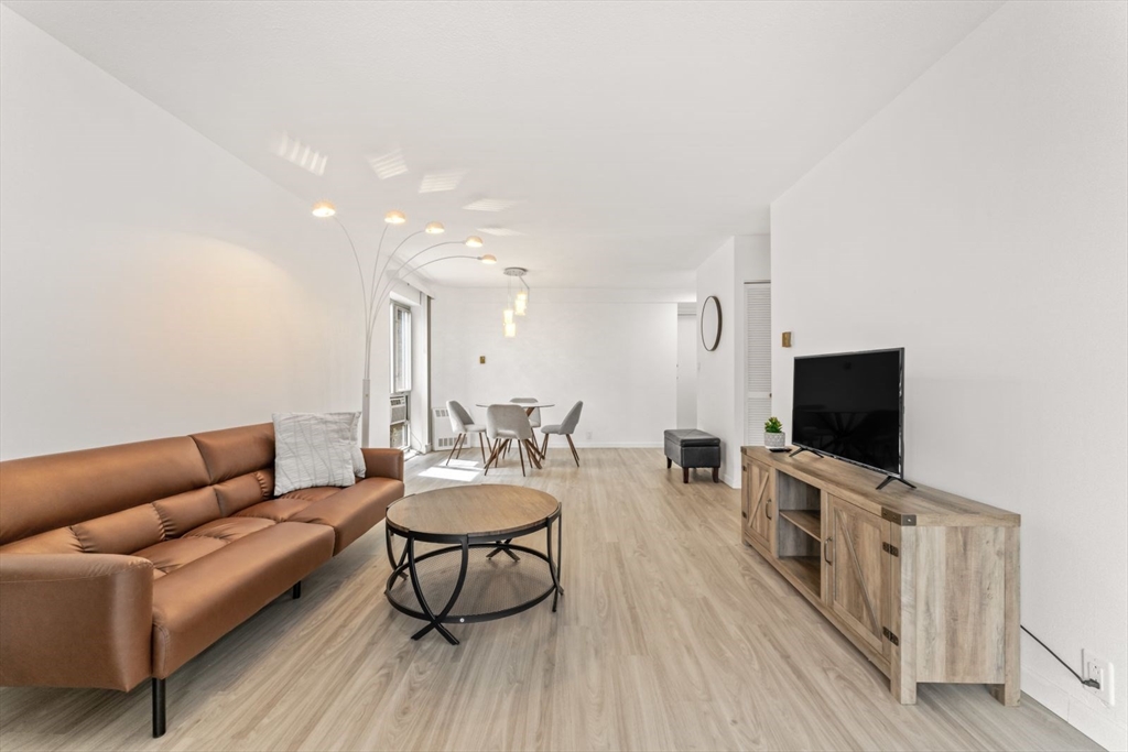 1 bed, 1 bath apartment for rent at 19 Winchester St Unit 312, Coolidge Corner — photo 4 of 22