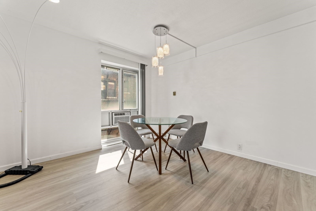 1 bed, 1 bath apartment for rent at 19 Winchester St Unit 312, Coolidge Corner — photo 8 of 22