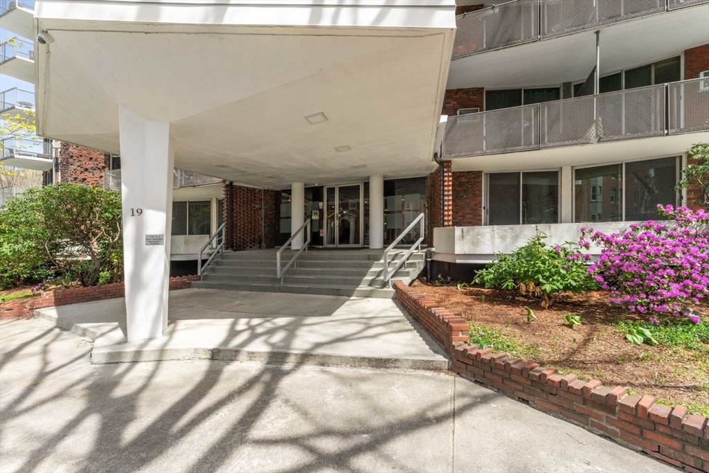1 bed, 1 bath apartment for rent at 19 Winchester St Unit 312, Coolidge Corner — photo 21 of 22
