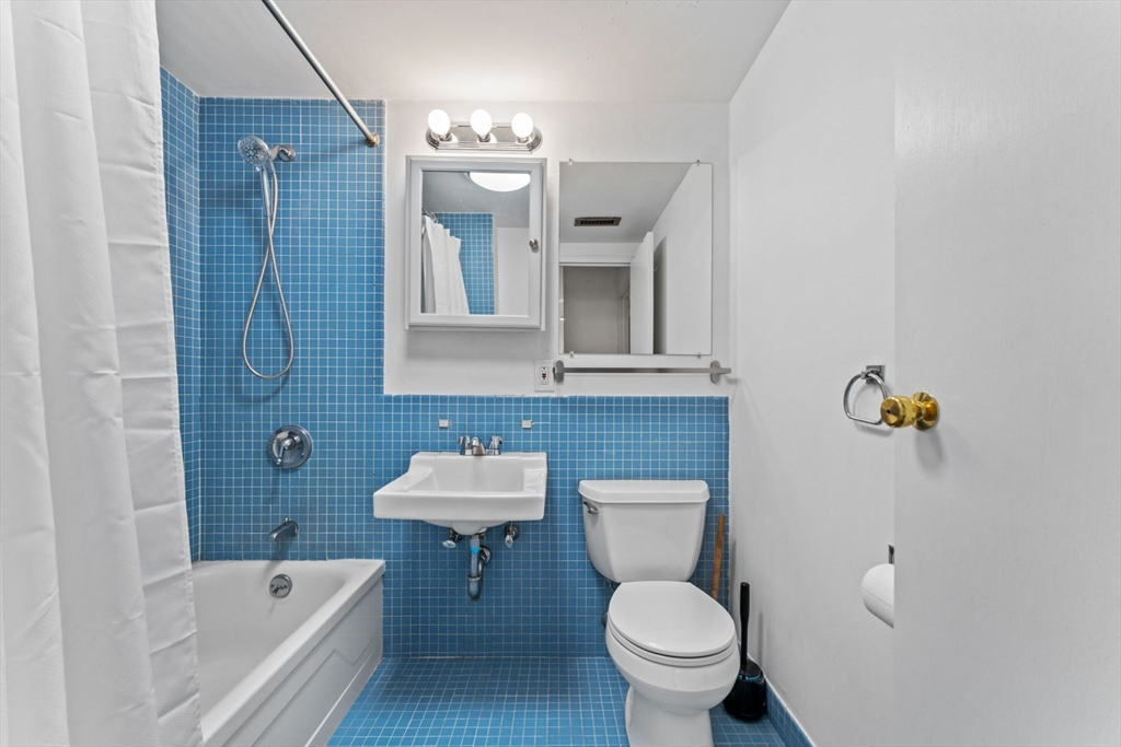 1 bed, 1 bath apartment for rent at 19 Winchester St Unit 312, Coolidge Corner — photo 16 of 22