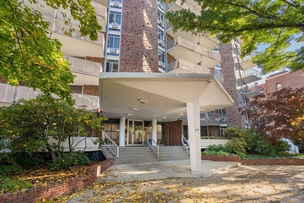 1 bed, 1 bath apartment for rent at 19 Winchester St Unit 508, Coolidge Corner — photo 11 of 12