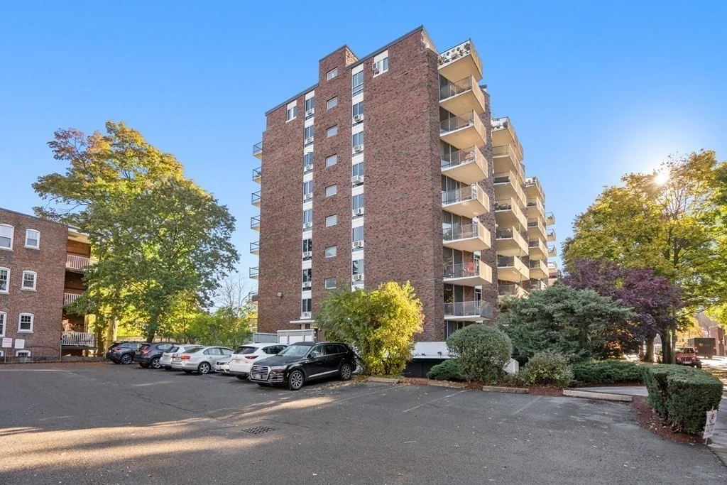 1 bed, 1 bath apartment for rent at 19 Winchester St Unit 508, Coolidge Corner — photo 10 of 12