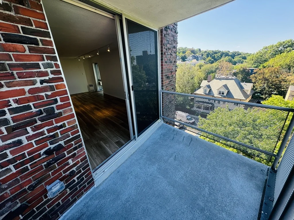 1 bed, 1 bath apartment for rent at 19 Winchester St Unit 702, North Brookline — photo 15 of 27