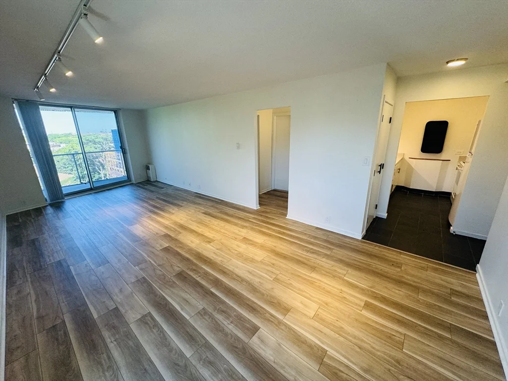 1 bed, 1 bath apartment for rent at 19 Winchester St Unit 702, North Brookline — photo 11 of 27