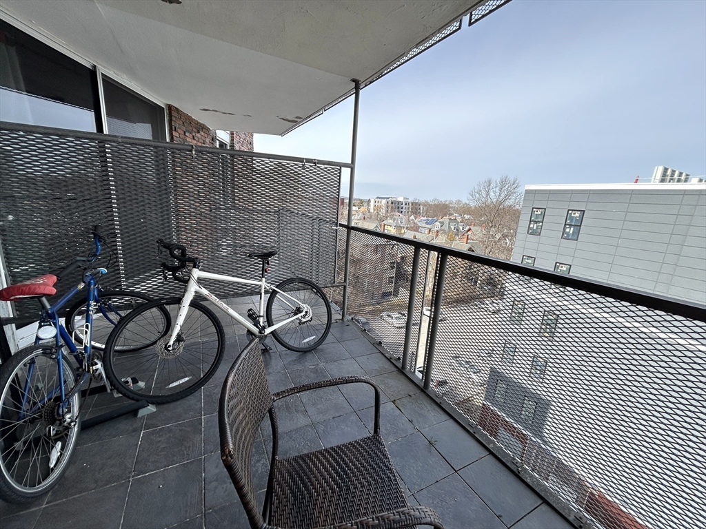 1 bed, 1 bath apartment for rent at 19 Winchester St Unit 710, Coolidge Corner — photo 12 of 19