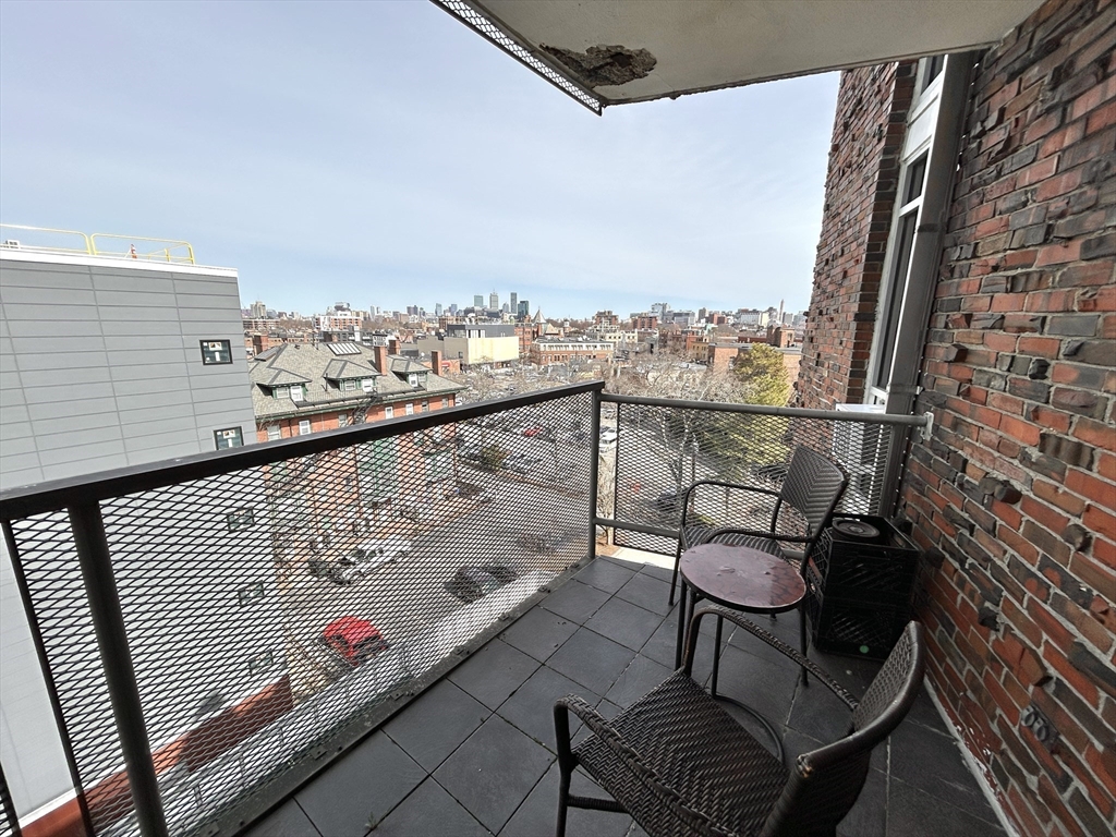 1 bed, 1 bath apartment for rent at 19 Winchester St Unit 710, Coolidge Corner — photo 11 of 19