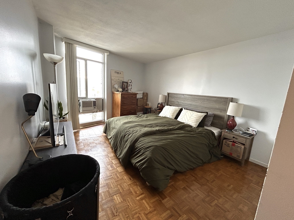 1 bed, 1 bath apartment for rent at 19 Winchester St Unit 710, Coolidge Corner — photo 8 of 19