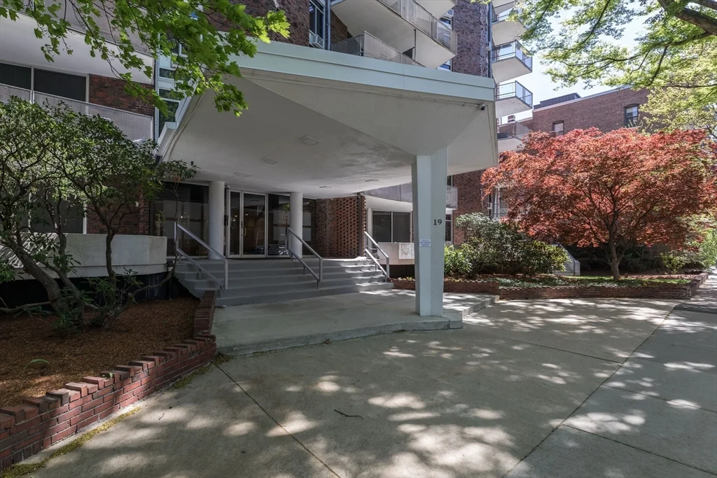 1 bed, 1 bath apartment for rent at 19 Winchester St Unit 711, Coolidge Corner — photo 22 of 24
