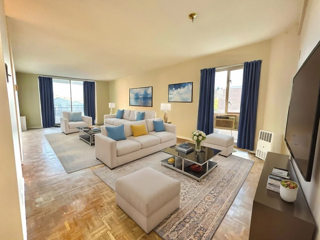 1 bed, 1 bath apartment for rent at 19 Winchester Unit 512, Coolidge Corner — photo 1 of 9