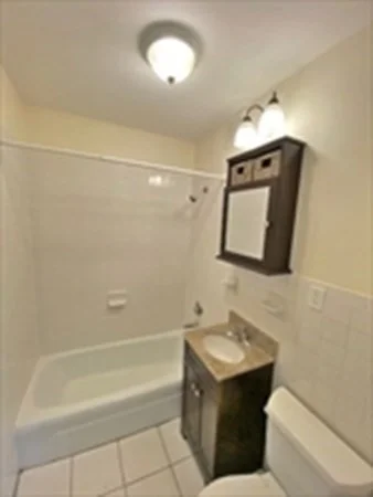 2 bed, 1 bath apartment for rent at 19 Winter St Unit 17, Dorchester — photo 5 of 15